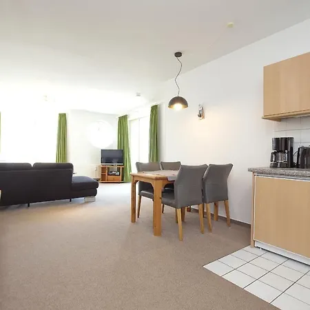 Apartment Duenenblick 11 *