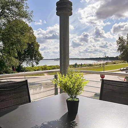 Apartment Duenenblick 11 *